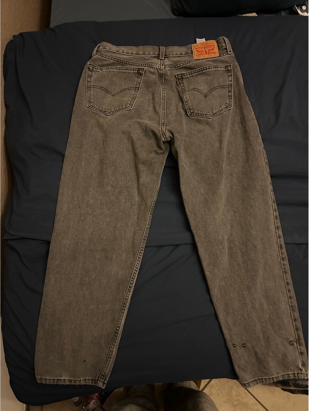Levi's 550 Relaxed Fit Men's Jeans Size W33 L30 Gray Distressed - Picture 5 of 6